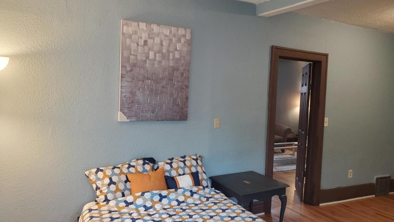 Ana Maria Del Azul Apartment Minneapolis